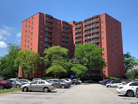 2nd image of 115 W Squantum St APT 1006