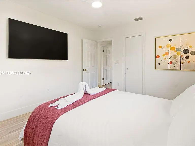 10795 SW 34th St #1 — Photo 41