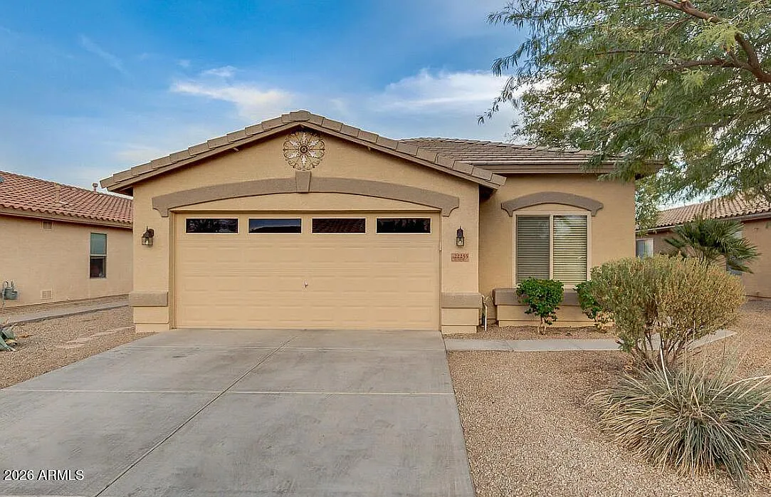 3 bed, 2.0 bath, 1497 sqft, $1,850 — Photo 1