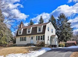 240 Massapoag Ave, Sharon, MA 02067