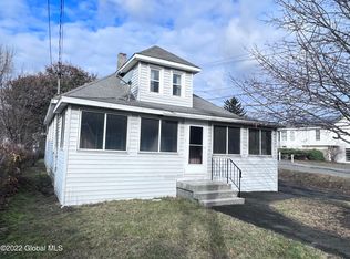 16 Vly Rd, Albany, NY 12205