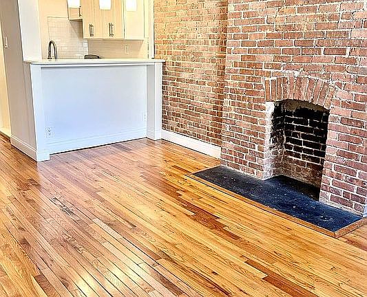5th image of 417 E 87th St APT 3C
