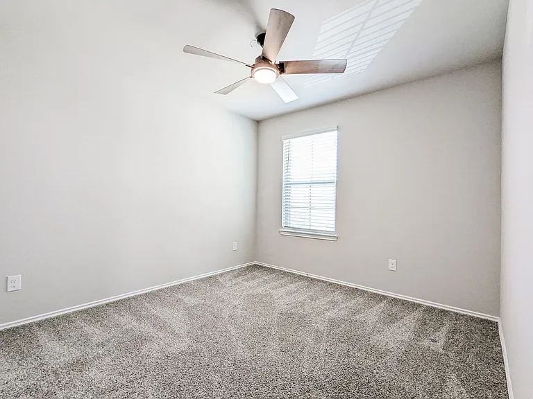 14541 Montclair Way — Photo 28