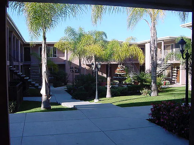 695 Sea Vale St #405