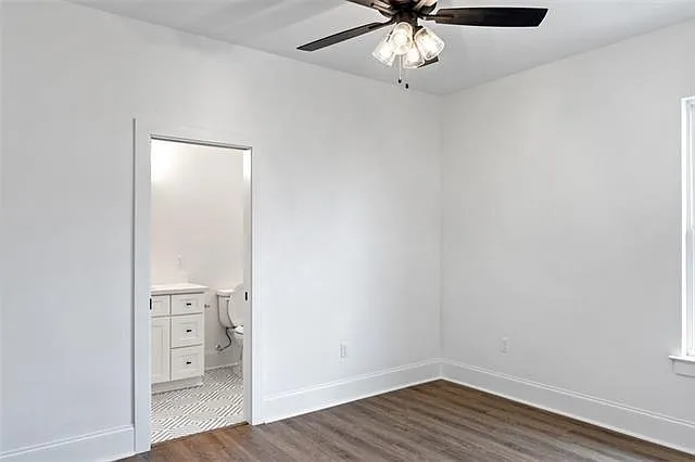 304 S Oak St #C — Photo 8