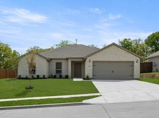 704 Stone Eagle Dr, Azle, TX 76020