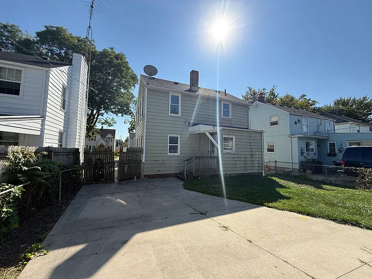 118 W Poinsetta Ave — Photo 4