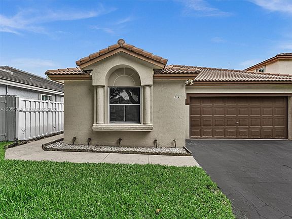 3rd image of 7249 NW 1st Mnr