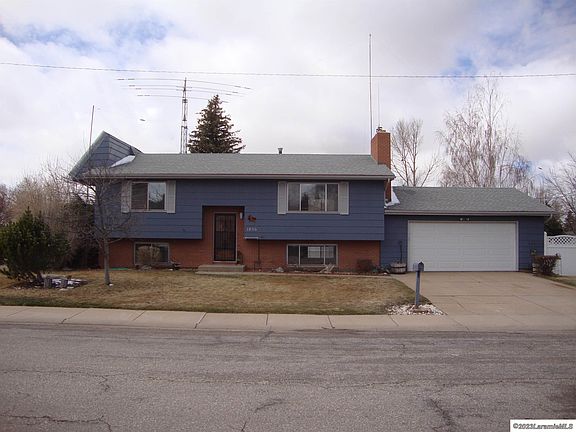 2nd image of 1856 N 13th St