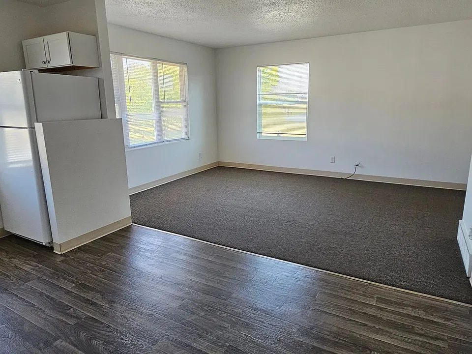 409 Melody Ln
