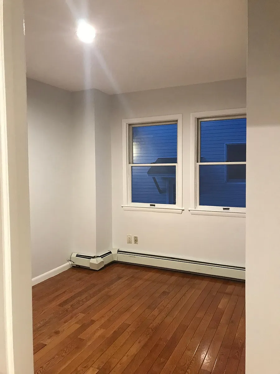 Building Photo - 258 Union Blvd #1