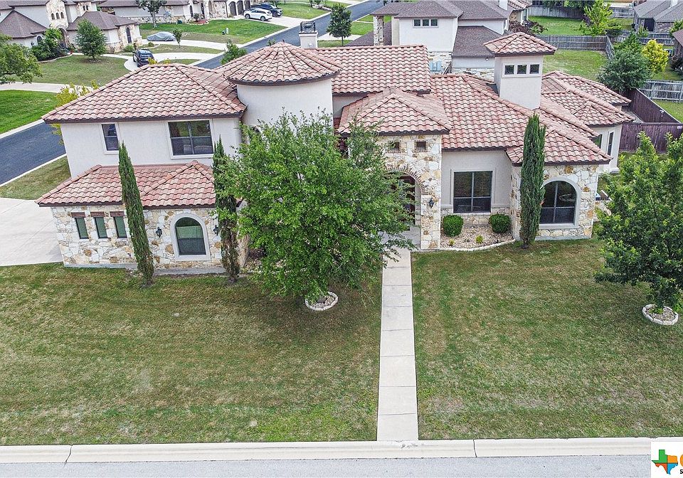 1st image of 8012 Chimney Hill Dr