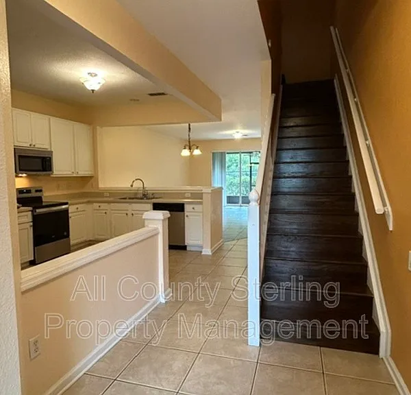 5052 Hawkstone Dr — Photo 1