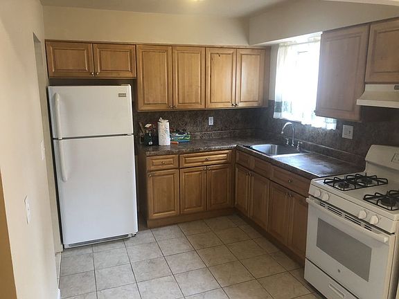 5th image of 3124 44th St
