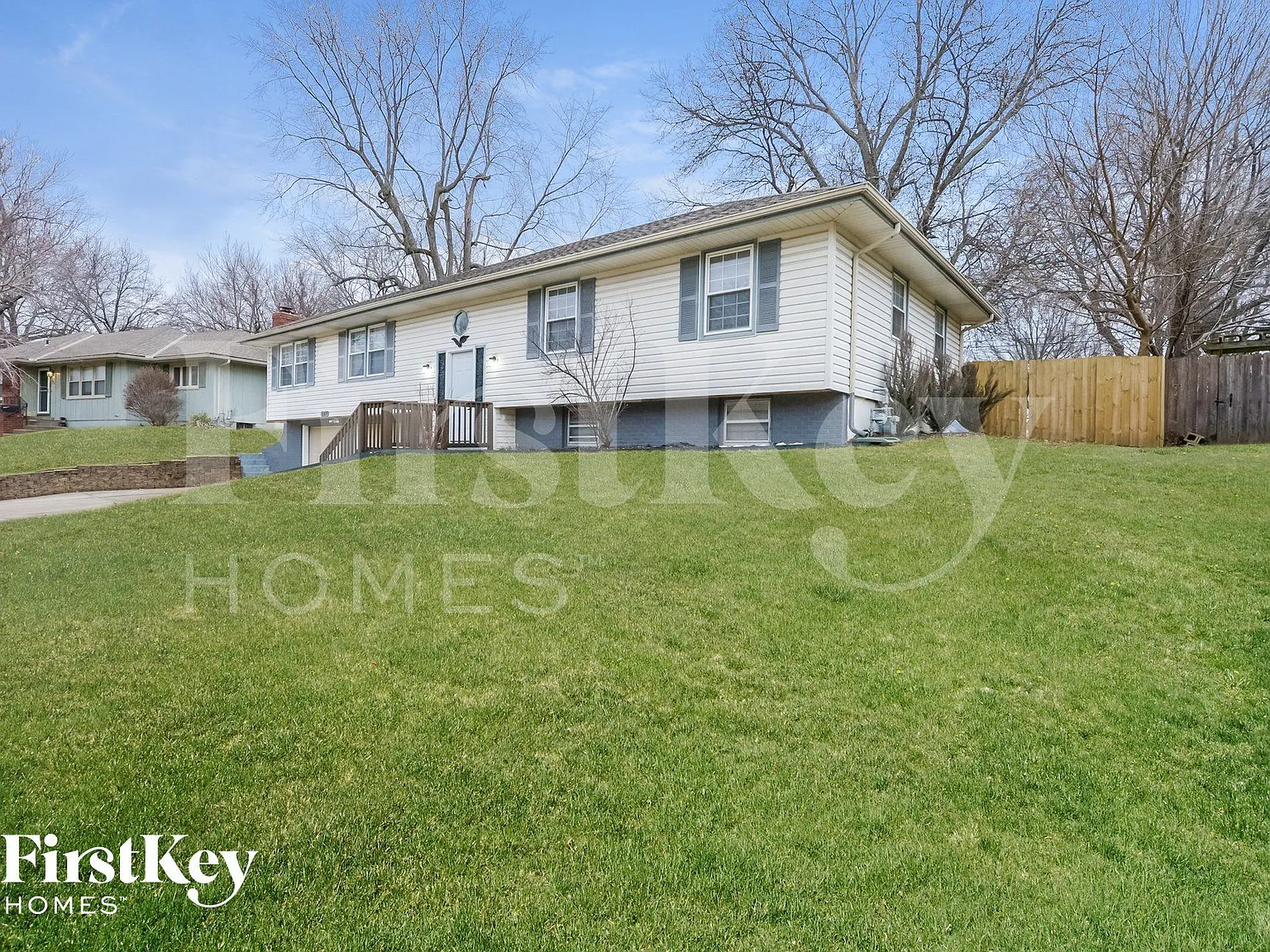 3 bed, 3.0 bath, 2104 sqft, $1,890 — Photo 2