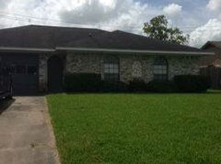 414 Oleander St, Lake Jackson, TX 77566