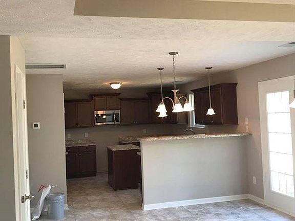 4th image of 106 Chyntara Dr