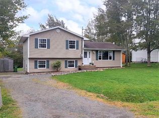 28 Pemberton Ave, West Hants, NS B0N2T0