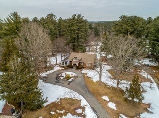 155 River Rd, Topsfield, MA 01983