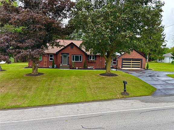 5th image of 533 Gillett Rd