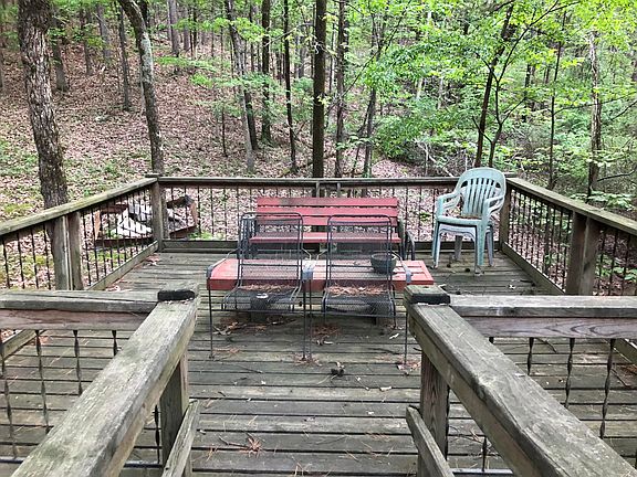4th image of 912 Rolling Hills Dr