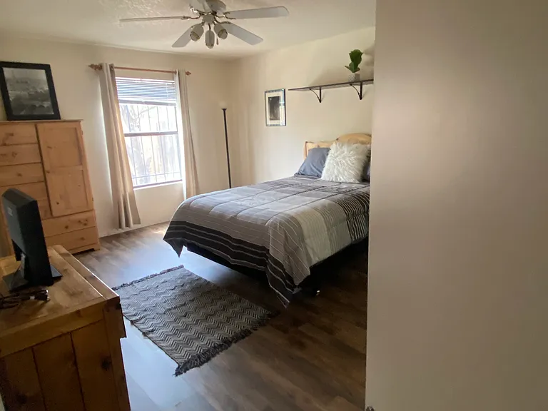 7504 Santa Barbara Rd NE — Photo 6