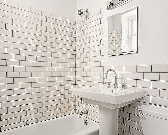 5th image of 333 W 21st St