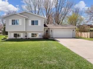 1931 Greenwood Dr NE, Owatonna, MN 55060