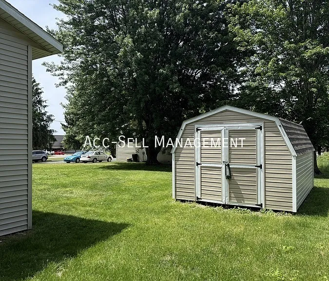 5245 Rich St #5245 — Photo 11