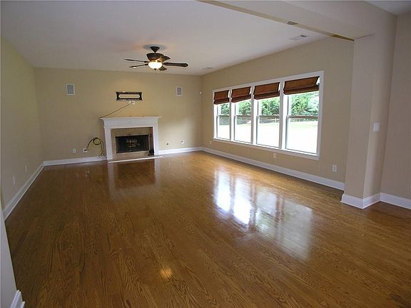 5th image of 3978 Courson St #3978
