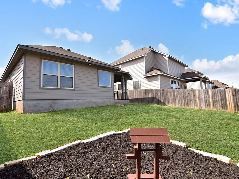 3409 Addison St — Photo 17