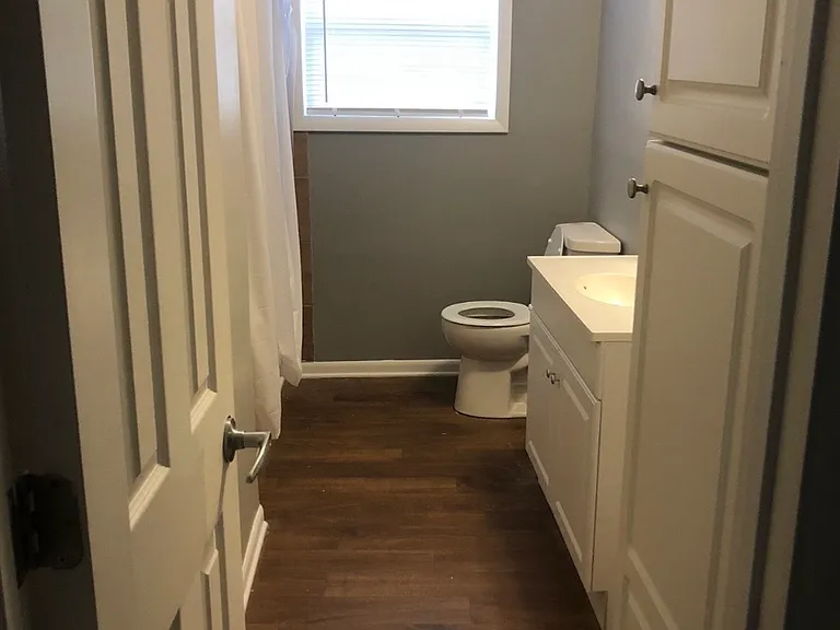 614 Wood Dale Ter #2 — Photo 6