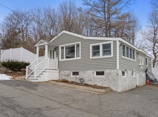 11 Friendship St, Billerica, MA 01821
