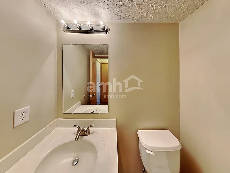 825 Whitehead Dr — Photo 14