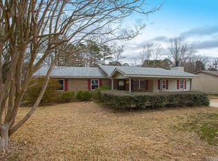 2611 Meadow Ln, Benton, AR 72015