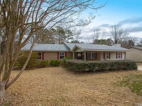 2611 Meadow Ln, Benton, AR 72015