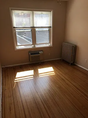 Rented by Voro, LLC | media 24