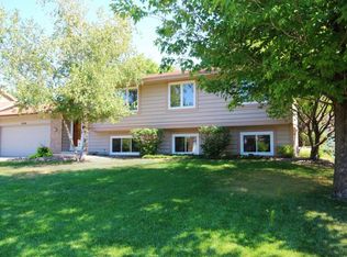 3758 Greensboro Dr, Eagan, MN 55123