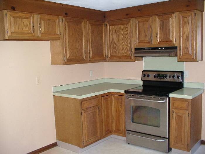 2nd image of 3039 Walpole Ln