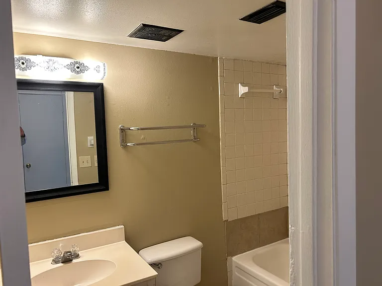 5214 Curry Ford Rd #206 — Photo 11