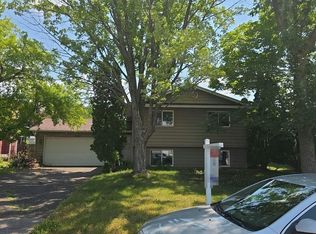 7589 Homestead Ave S, Cottage Grove, MN 55016