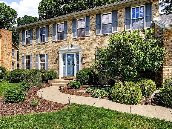 4th image of 209 Deer Trail Dr