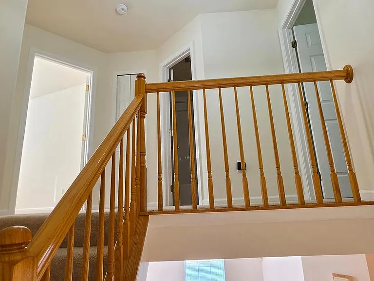 12723 Sullivan Ct — Photo 10