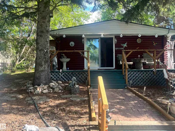 408 4th St, Yellowstone, AB T0E 1A0