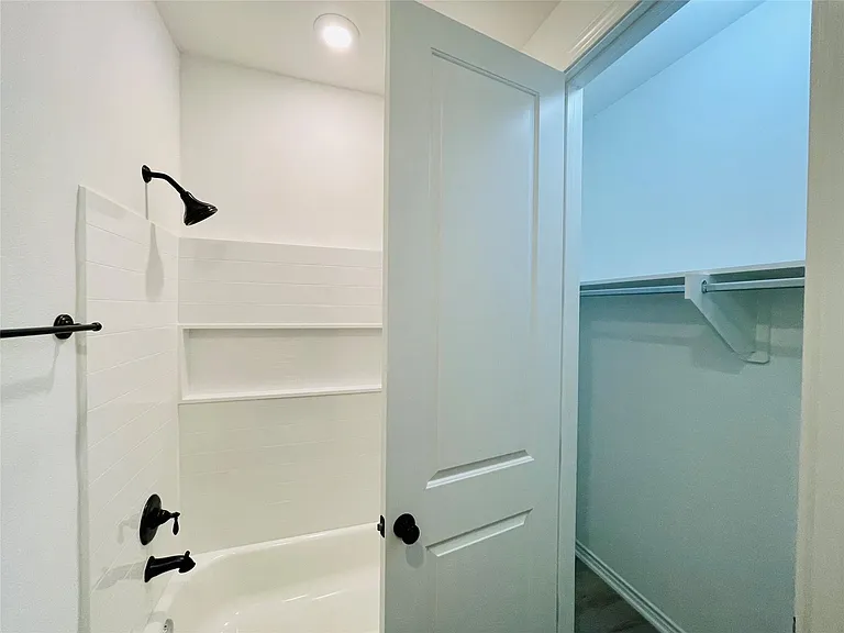 3255 Real St #B — Photo 28