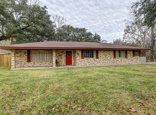 111 Charenton Rd, Baldwin, LA 70514
