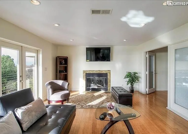 28043 Lobrook Dr — Photo 2