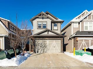 153 S Williamstown Park NW, Airdrie, AB T4B 3Y8