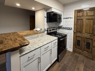 Colonial Oaks Apartments, Beaver Falls, PA 15010