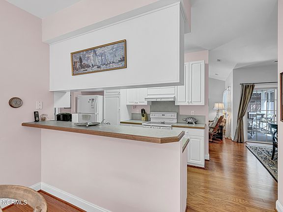 4th image of 4814 Alida Pl